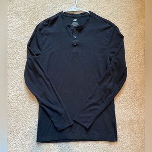 H&M Black Long Sleeve Tee Fitted Knit